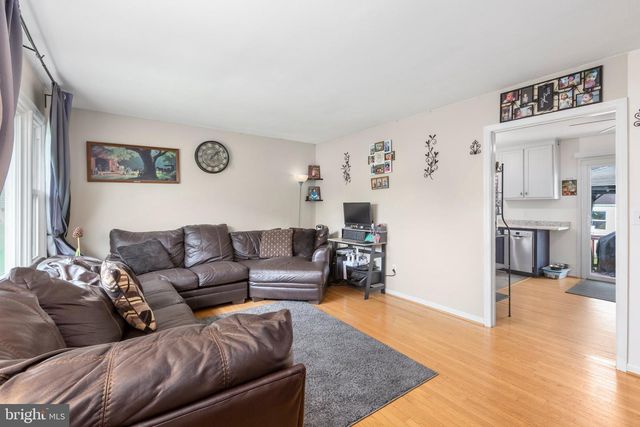 408 SULLIVAN DR, Fredericksburg, VA 22405