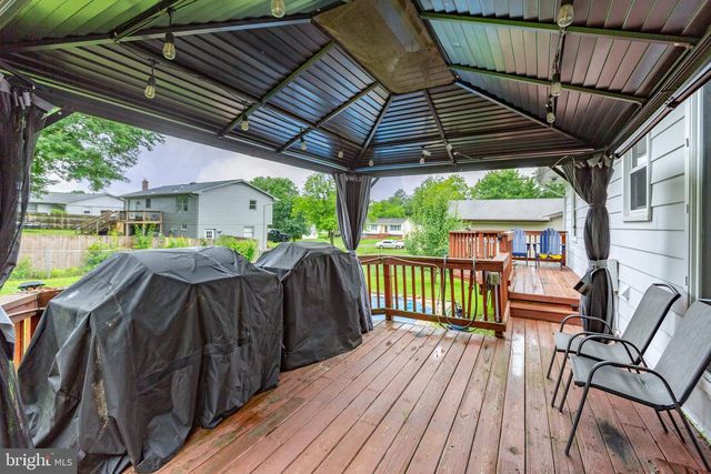 408 SULLIVAN DR, Fredericksburg, VA 22405