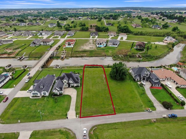 11617 Grand View Drive, Montgomery, TX 77356