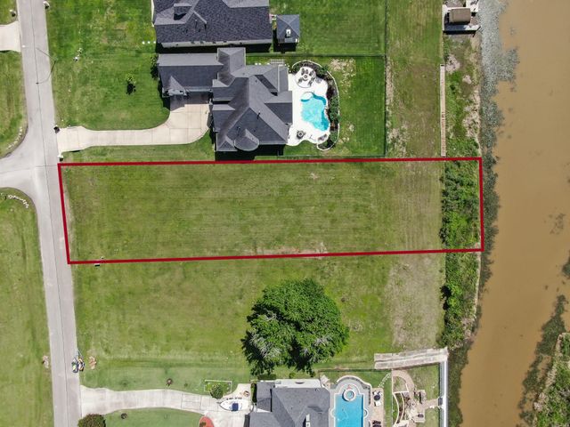 11617 Grand View Drive, Montgomery, TX 77356