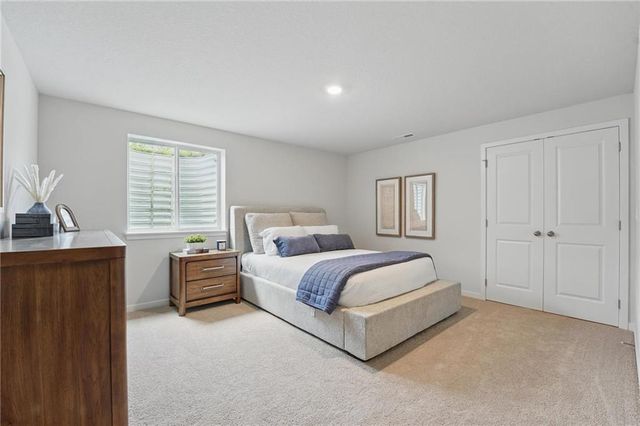 2211 Crestview Place, Raymore, MO 64083