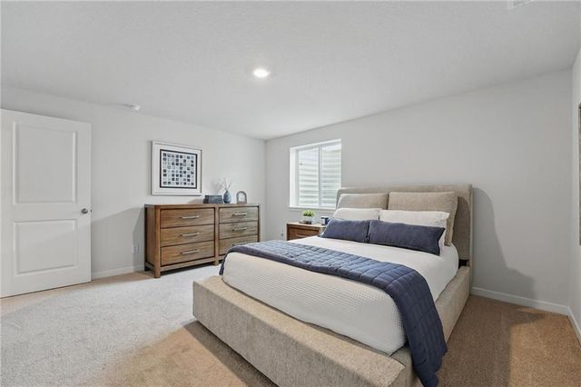 2211 Crestview Place, Raymore, MO 64083