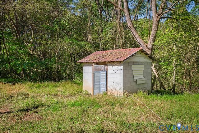 5636 Cartersville Rd, Powhatan, VA 23139