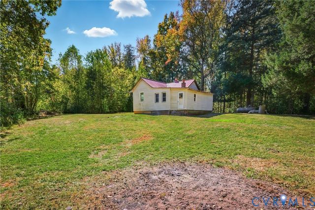 5636 Cartersville Rd, Powhatan, VA 23139