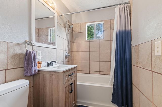 1031 N Forest Avenue, Springfield, MO 65802