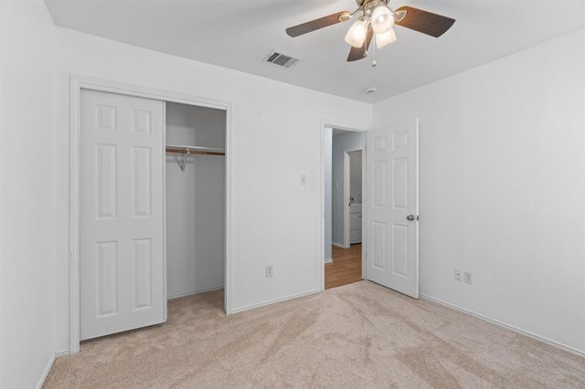 188 Spring Branch LOOP, Kyle, TX 78640