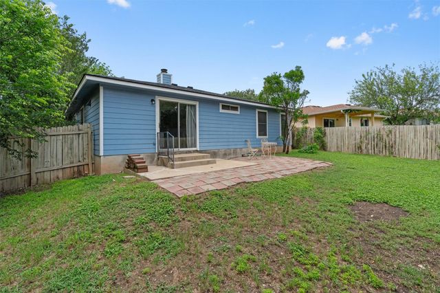 188 Spring Branch LOOP, Kyle, TX 78640