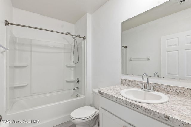 826 Remington Green Drive SE, Palm Bay, FL 32909