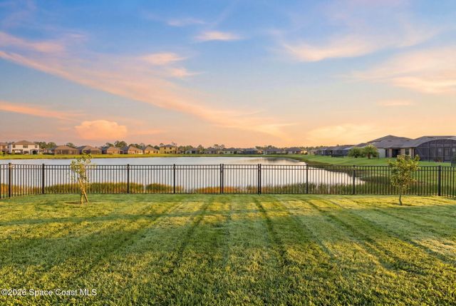 826 Remington Green Drive SE, Palm Bay, FL 32909