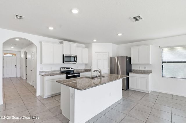826 Remington Green Drive SE, Palm Bay, FL 32909