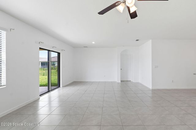 826 Remington Green Drive SE, Palm Bay, FL 32909