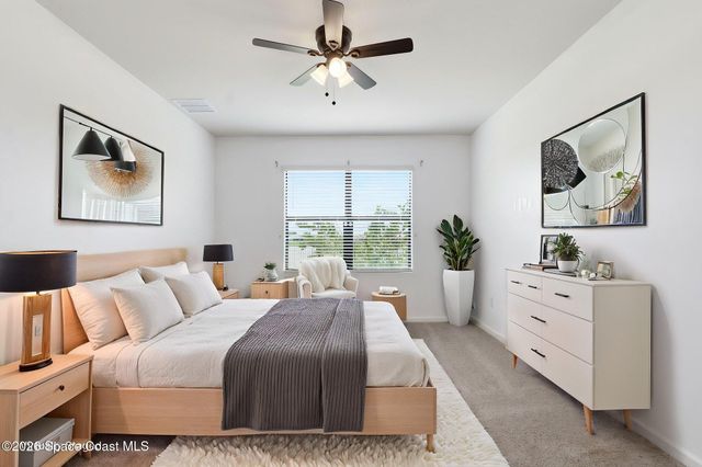 826 Remington Green Drive SE, Palm Bay, FL 32909
