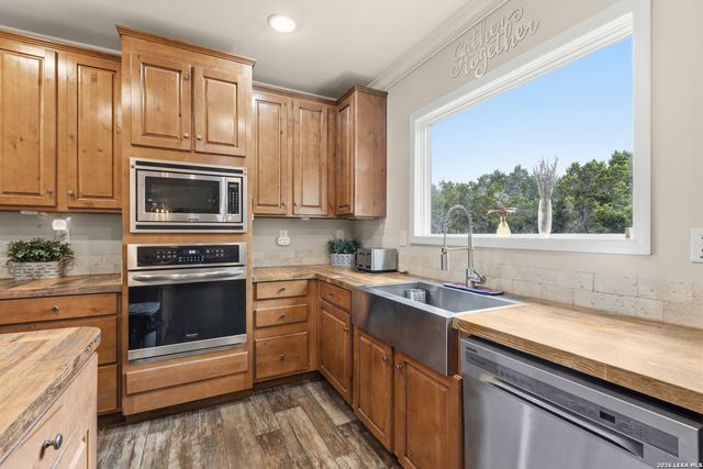 7870 Ranch Road 165, Blanco, TX 78606