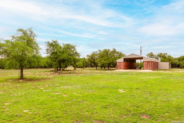 7870 Ranch Road 165, Blanco, TX 78606