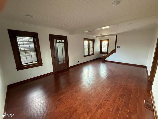 2037 E Grand Blanc Road, Grand Blanc Twp, MI 48439