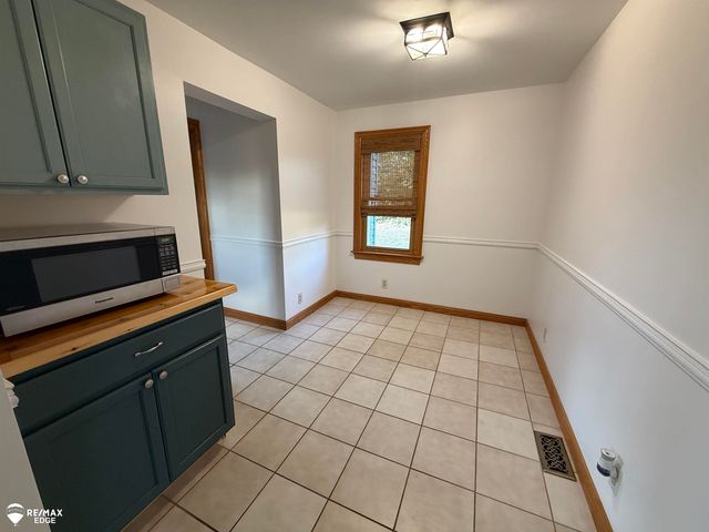 2037 E Grand Blanc Road, Grand Blanc Twp, MI 48439