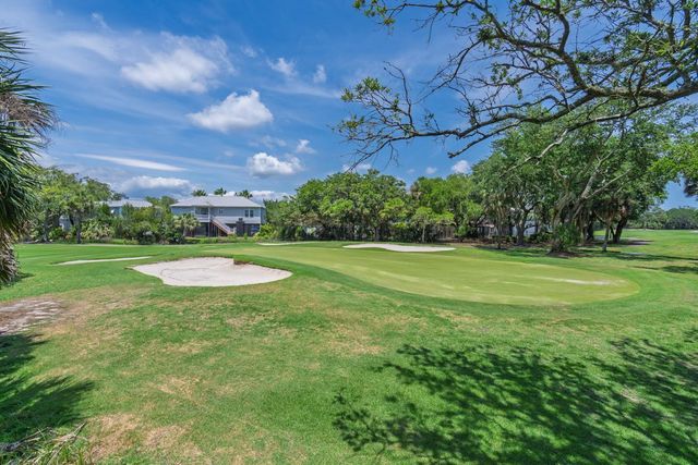 210 Sea Cloud Circle, Edisto Beach, SC 29438
