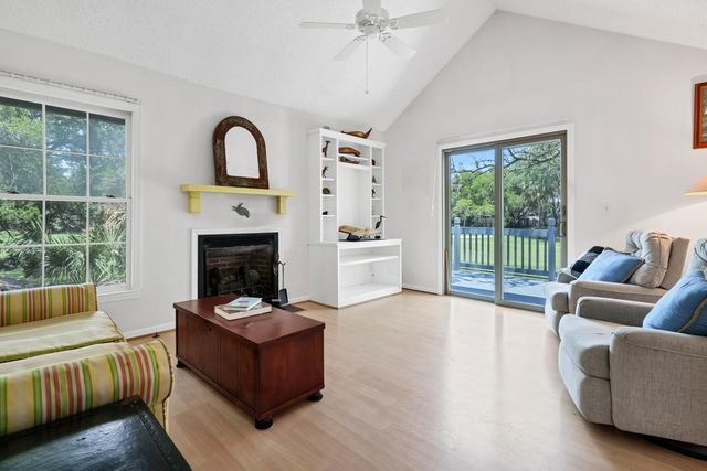 210 Sea Cloud Circle, Edisto Beach, SC 29438