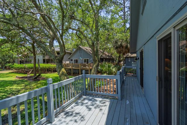 210 Sea Cloud Circle, Edisto Beach, SC 29438