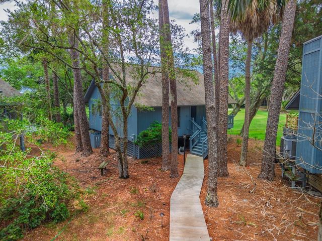 210 Sea Cloud Circle, Edisto Beach, SC 29438