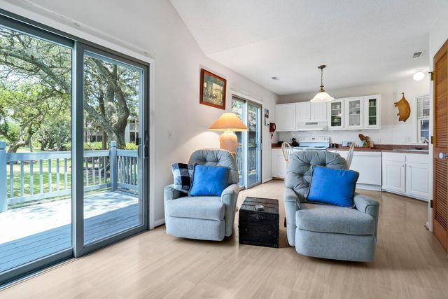 210 Sea Cloud Circle, Edisto Beach, SC 29438