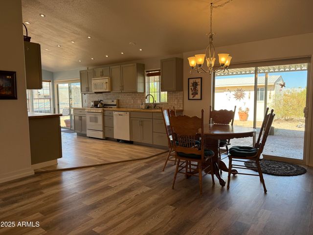 30909 S FORT APACHE Drive Lot 6, Congress, AZ 85332