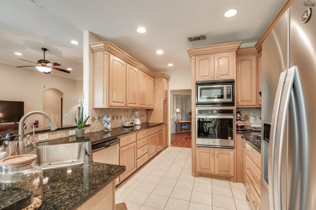 1715 ROCKRIDGE DRIVE, Wichita Falls, TX 76302