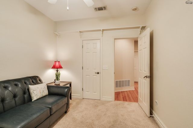 1715 ROCKRIDGE DRIVE, Wichita Falls, TX 76302