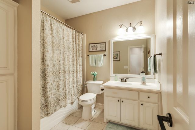 1715 ROCKRIDGE DRIVE, Wichita Falls, TX 76302