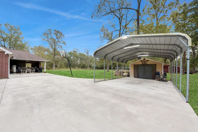 1936 County Road 6763, Dayton, TX 77535