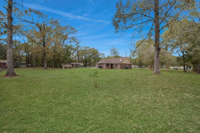 1936 County Road 6763, Dayton, TX 77535