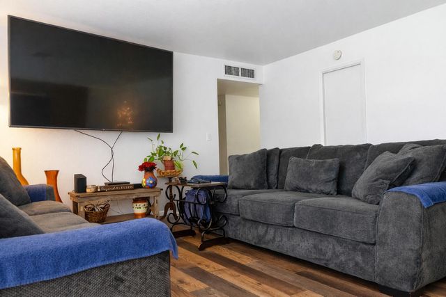 3148 E Duran Avenue, Visalia, CA 93292