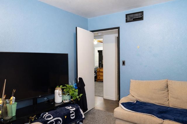 3148 E Duran Avenue, Visalia, CA 93292