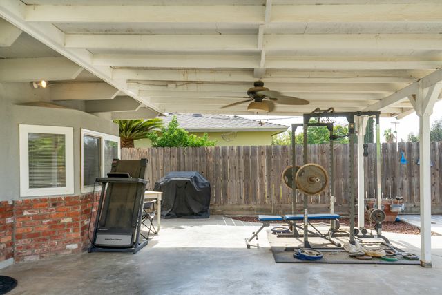 3148 E Duran Avenue, Visalia, CA 93292