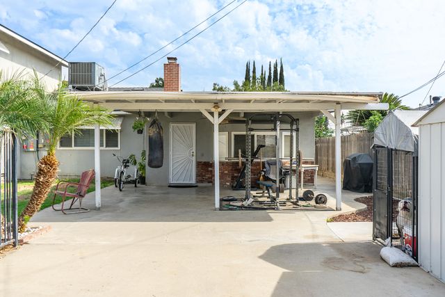 3148 E Duran Avenue, Visalia, CA 93292