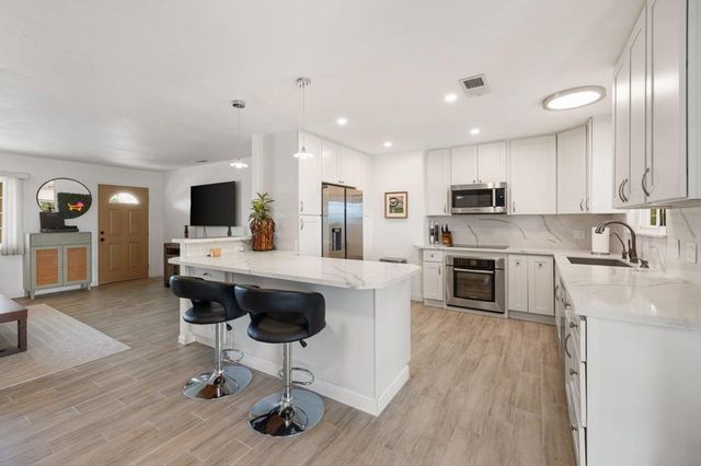 42600 Wisconsin Avenue, Palm Desert, CA 92211