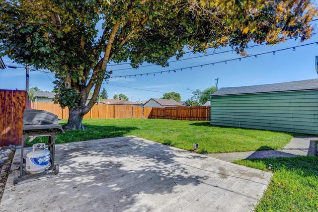 2117 E Rowan Ave, Spokane, WA 99207