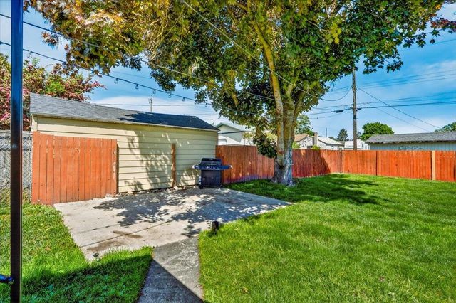 2117 E Rowan Ave, Spokane, WA 99207