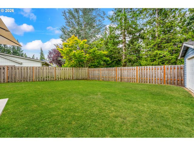 1719 Se LEWELLYN Ave, Troutdale, OR 97060