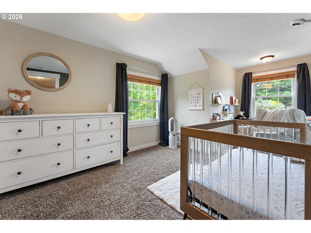 1719 Se LEWELLYN Ave, Troutdale, OR 97060