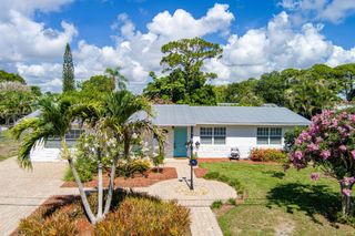 1252 SE Madison Avenue, Stuart, FL 34996
