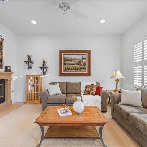 443 Collis St, Brentwood, CA 94513
