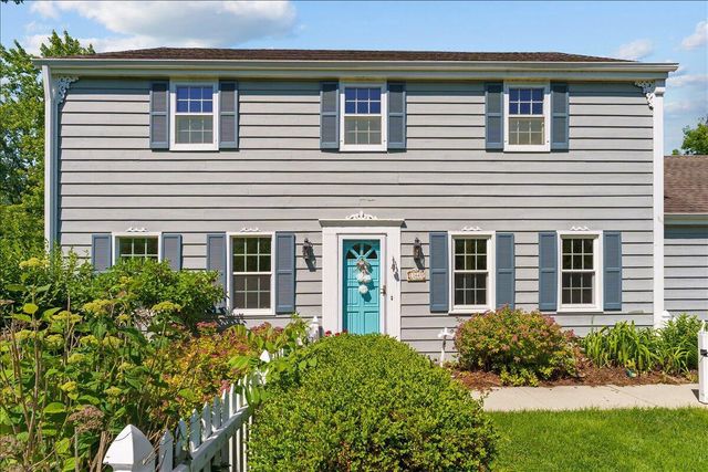 11645 N Hillside LANE, Mequon, WI 53092