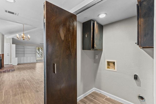 7823 Bateman Lane 7823, Houston, TX 77088