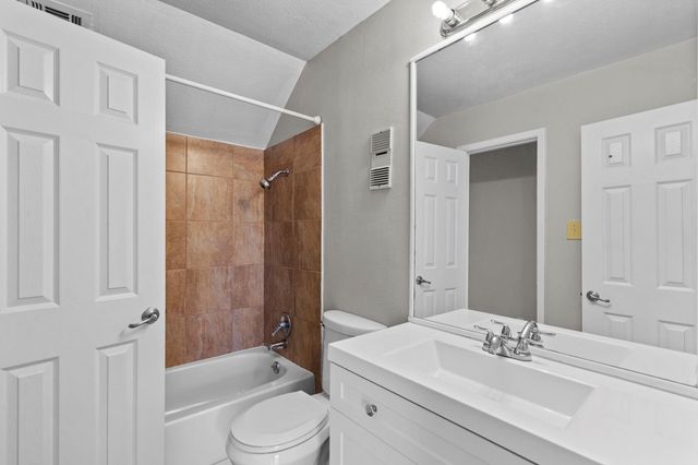 7823 Bateman Lane 7823, Houston, TX 77088