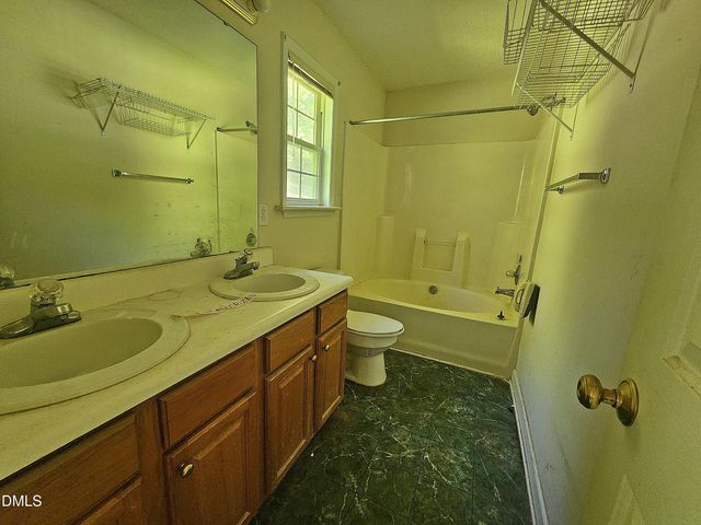 146 Sandy Branch Lane, Clayton, NC 27527