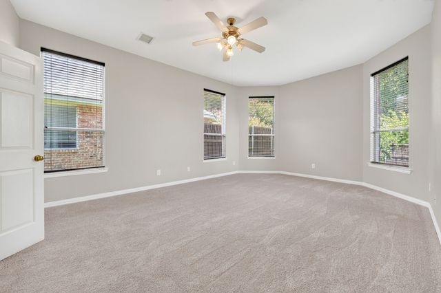 9506 Pinehurst Drive, Rowlett, TX 75089