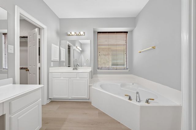 9506 Pinehurst Drive, Rowlett, TX 75089
