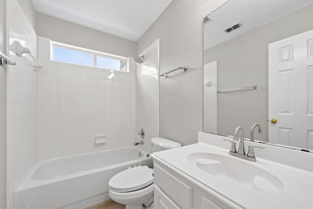 9506 Pinehurst Drive, Rowlett, TX 75089