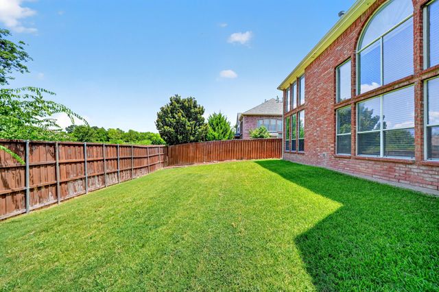 9506 Pinehurst Drive, Rowlett, TX 75089